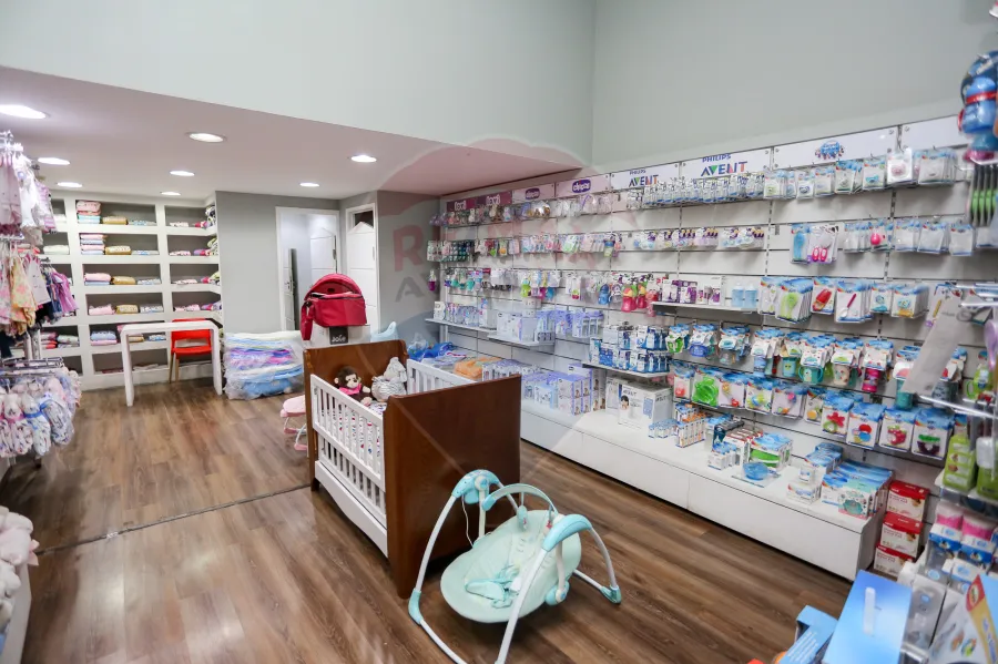 محل للايجار 250 م سموحه ( خطوات من شارع فوزي معاذ )