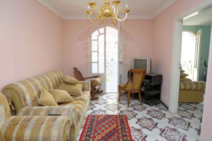 شقه للإيجار 125م ونجت متفرع من مصطفى كامل