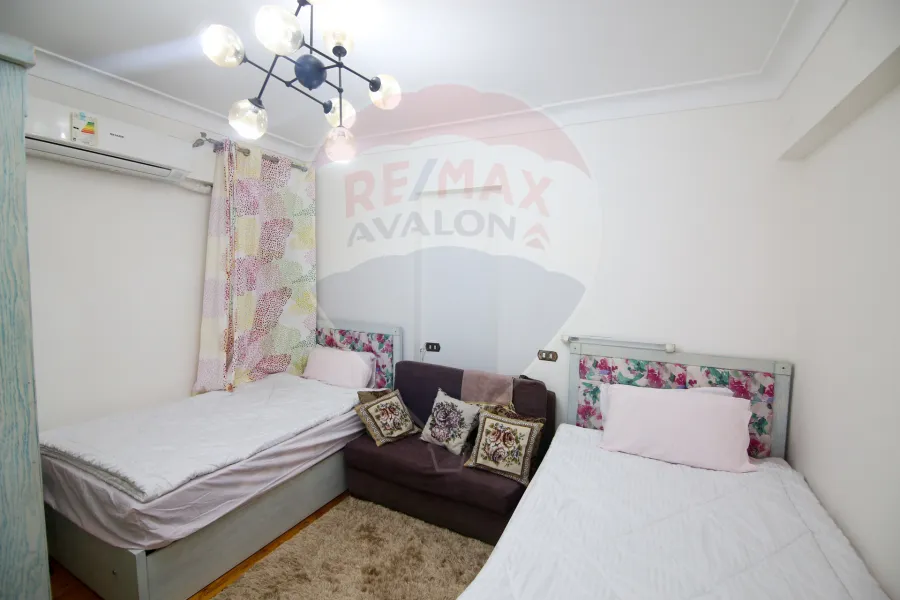 شقة للبيع 185 م سموحة (متفرع من ش فوزي معاذ)