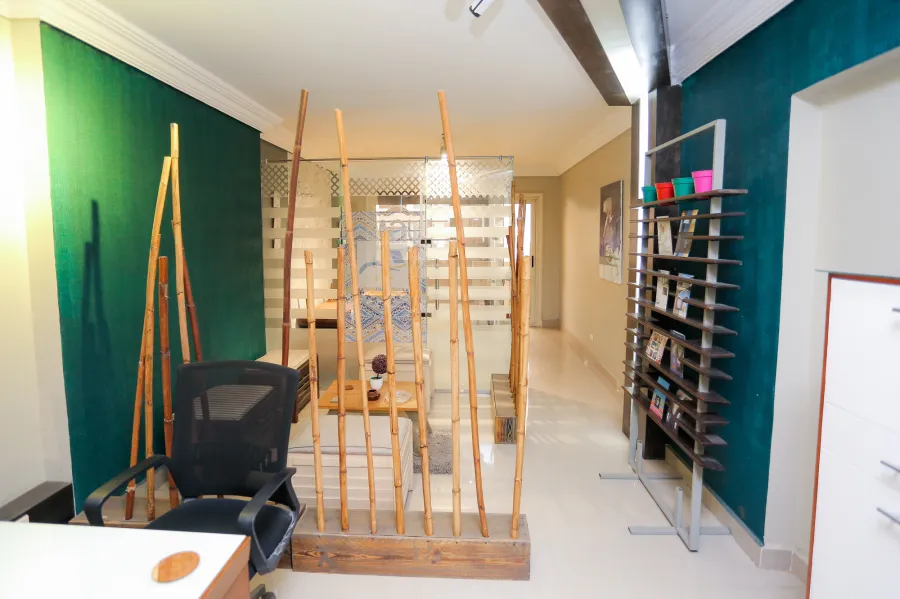 شقة مفروش إدارى للايجار 225 م سموحة (ش فوزى معاذ الرئيسي)