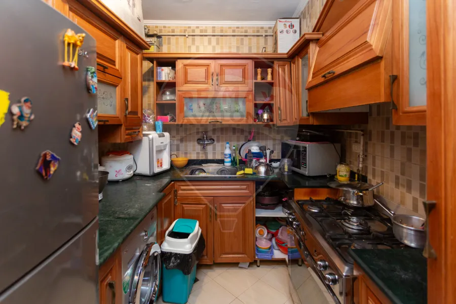 شقة للبيع 130 م ميامي (شارع إسكندر إبراهيم)