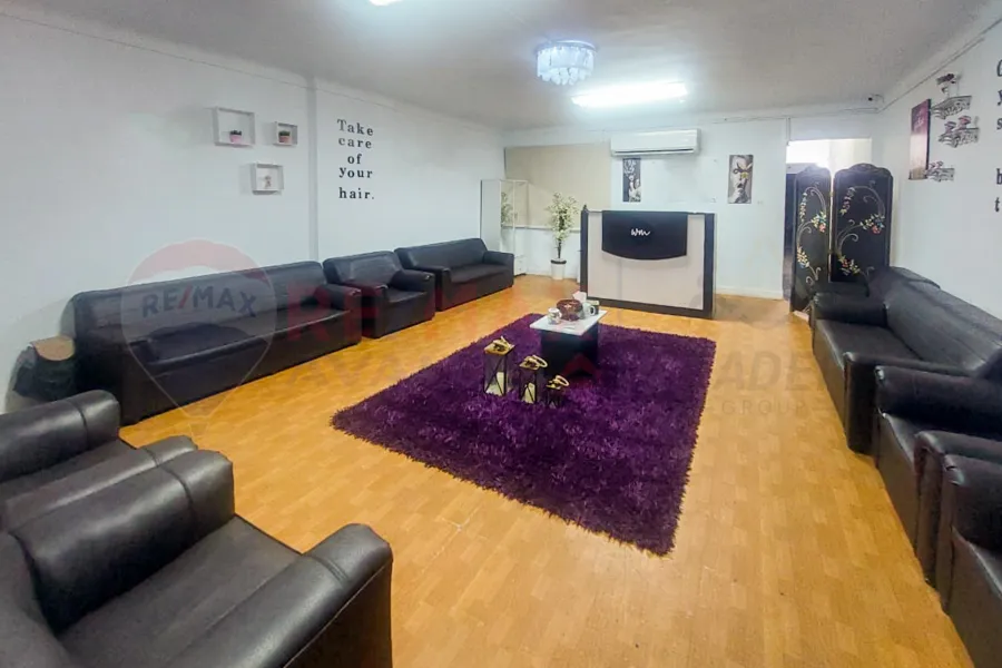 Administrative headquarters for rent 140 m Janaklis (Abu Qir St.)