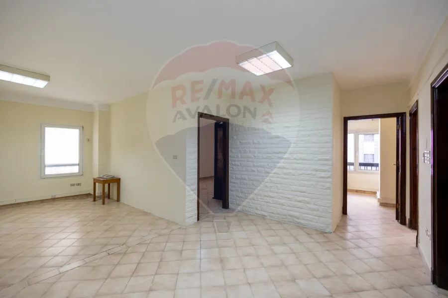 Apartment for rent 217 m Louran (directly on the tram)