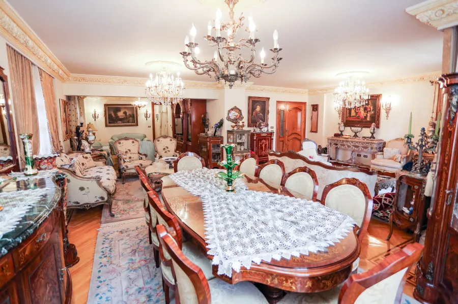 شقة للبيع 277 م جليم (علي الترام مباشرة )