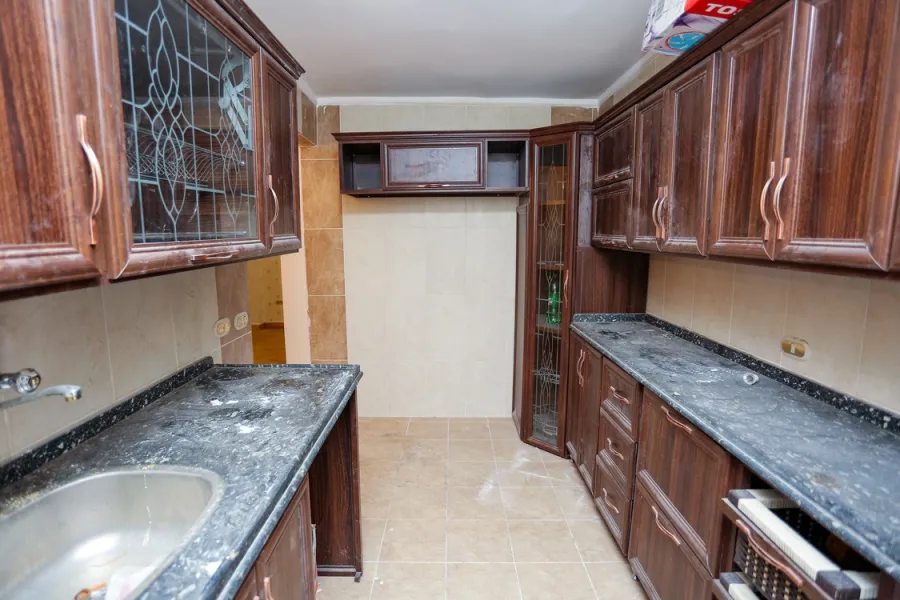 شقة للبيع 190 م بولكلي (شارع مصطفى كامل الرئيسي) - أول سكن