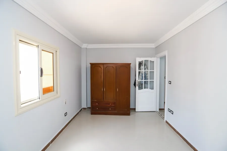 شقة دوبليكس للبيع 650م رشدي (متفرع من عبد الحميد العبادي)