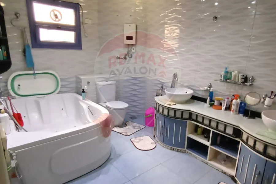 Apartment for sale 330 m Camp Caesar (on the sea)