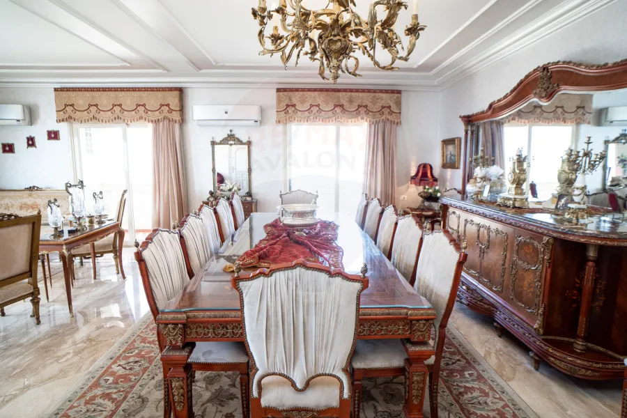 Apartment for sale 280m Saba basha (directly on the sea)