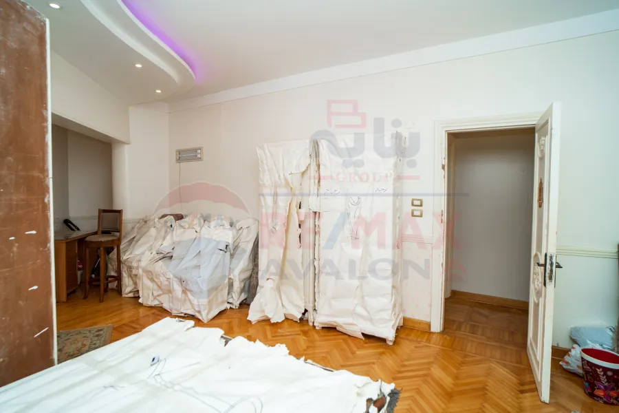 Apartment For Sale 215 m Kafr Abdo (Behind Qardahi Palace)