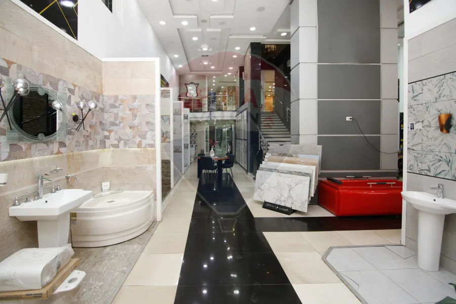 محل تجارى للبيع 2,200 م السيوف (ش جميله بوحريد)