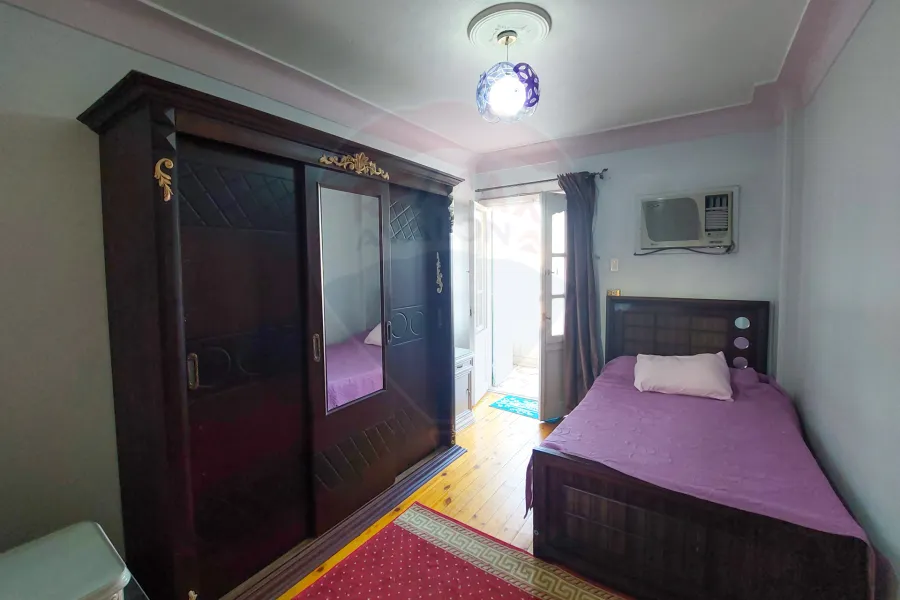 شقة للإيجار المفروش  150 م سموحة (خطوات من ميدان فيكتور عمانويل)