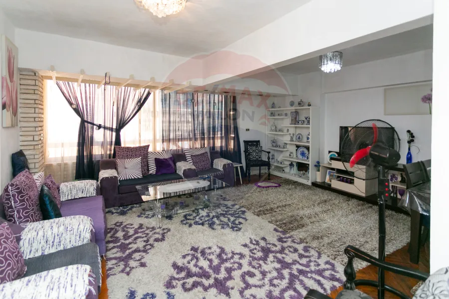 شقة للبيع 135 م سابا باشا (ش مصطفي ابو هيف)