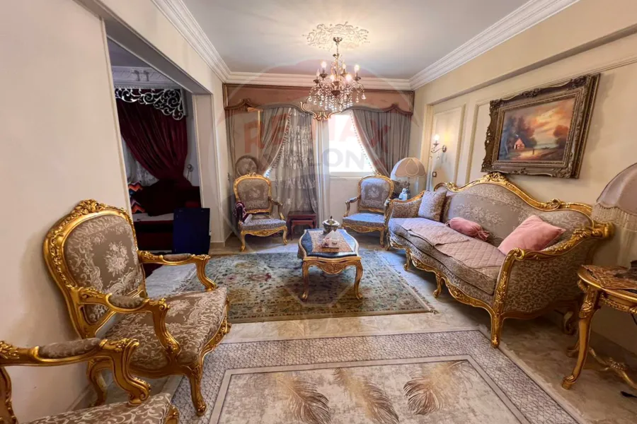 شقة للبيع 129 م سموحة (كومباوند سموحة انترانس)