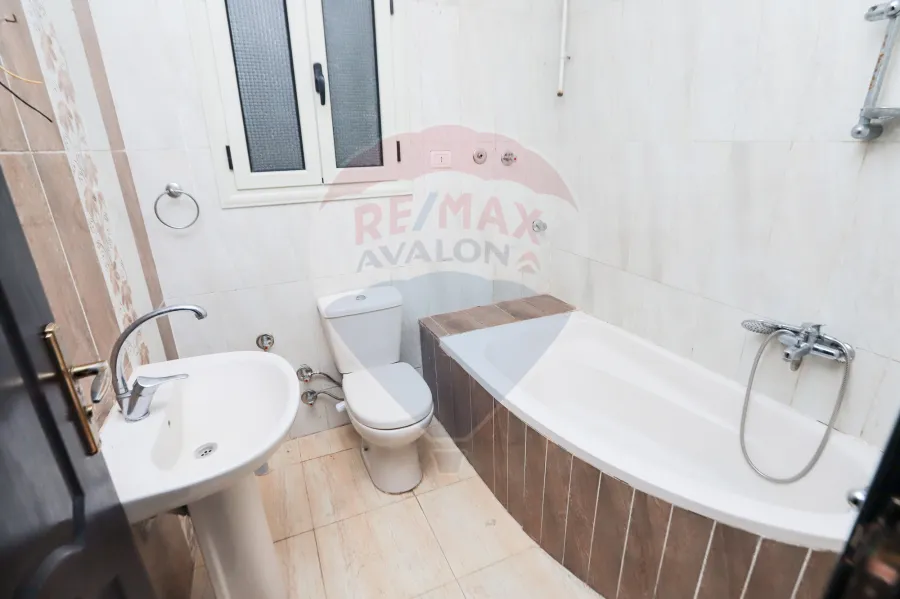 Apartment For Sale 140 m Zezenia ( Behind Elec Company - Steps From Abo Qer St.)