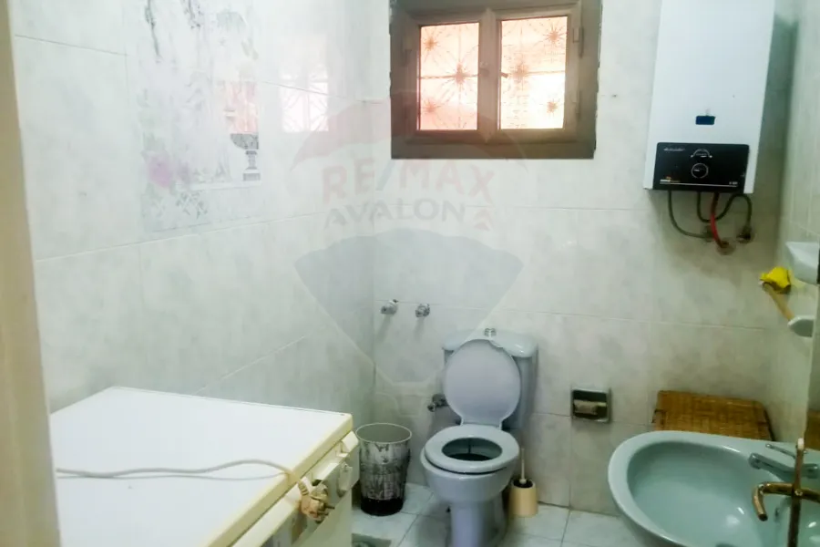 شقة للبيع 140 م المعمورة الشاطئ (ش الشرطة)