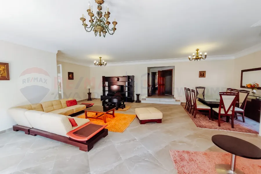 شقة للايجار المفروش 370 م ستانلى (بين البحر والترام)