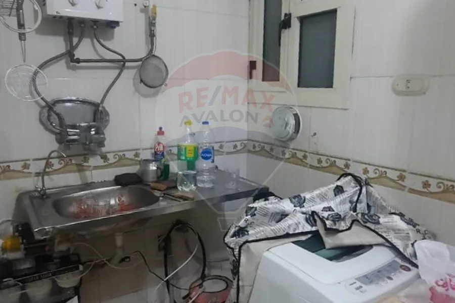 شقه للايجار 130 م ميامي (ش خالد بن الوليد)