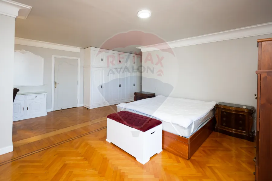 Apartment for sale 290 m Roshdy (directly on the sea)