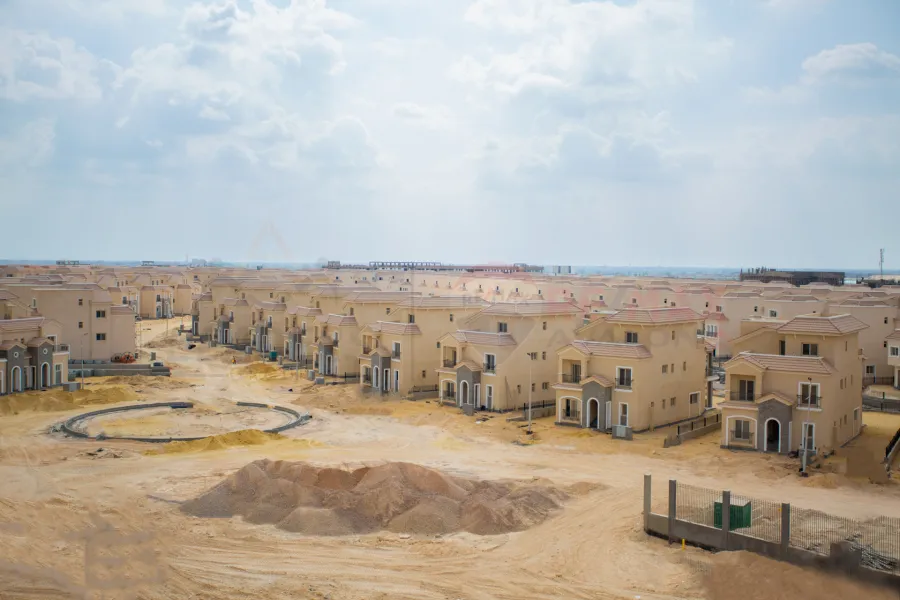 Townhouse corner for sale 390 m (swari)