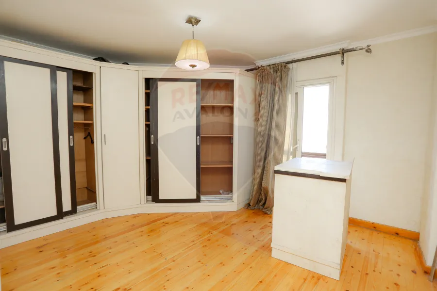 Penthouse apartment for sale 150 m Smouha (Pharmacists Compound - next to Khair Zaman - Al-Firdous Main St.)