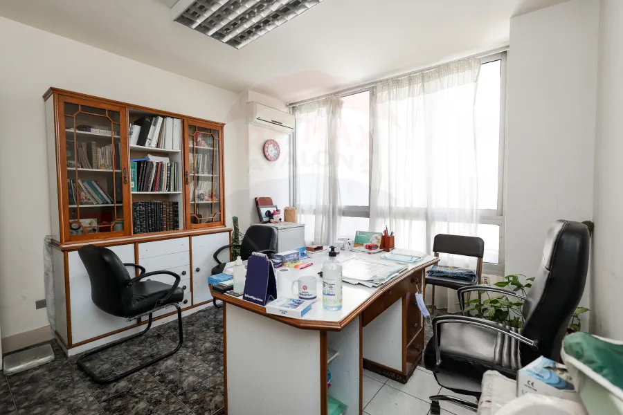 شقة إدارى للبيع 65 م مصطفى كامل (ش أحمد شوقى) - تصلح عيادة أو أى نشاط إدارى