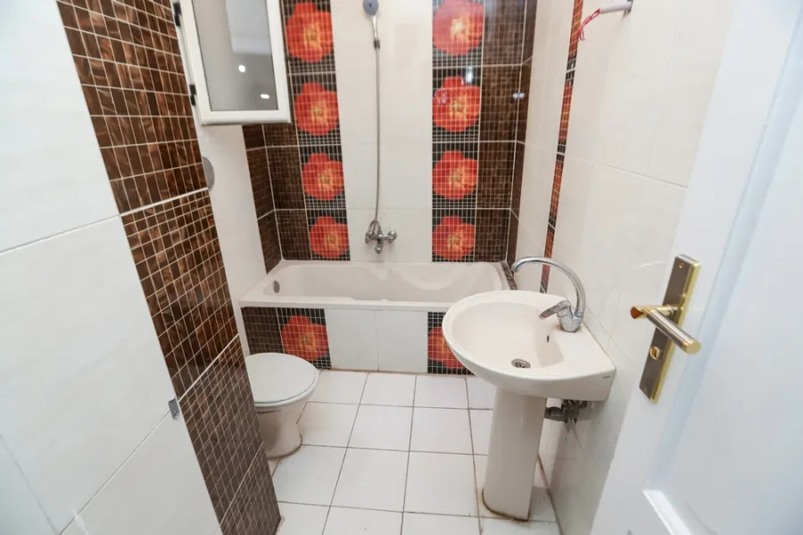 شقة دوبليكس للبيع 650م رشدي (متفرع من عبد الحميد العبادي)