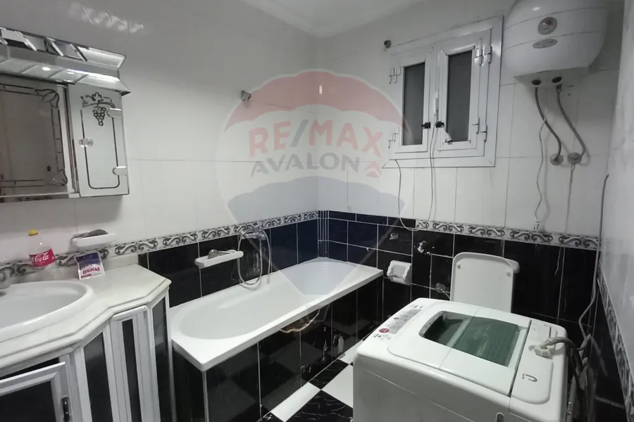 شقة للبيع 175 م المندرة (على البحر مباشرة)