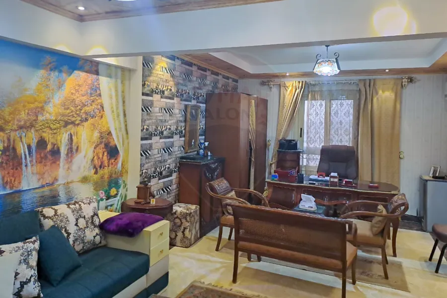 شقة إداري للبيع 150 م سموحة الجديدة (بجوار نادي الإتحاد) - تصلح سكني