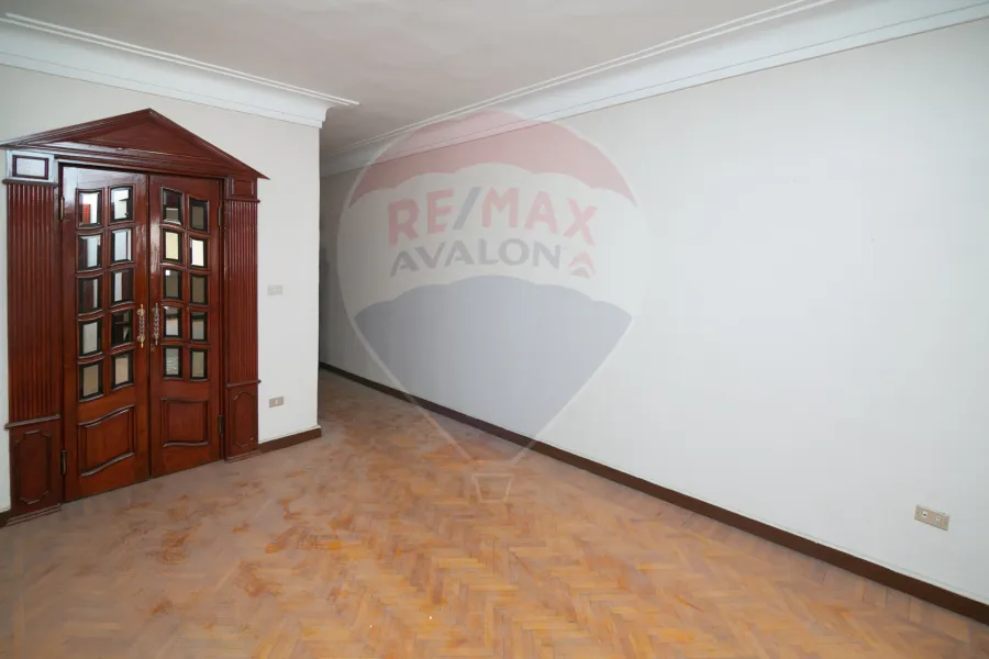 شقة للإيجار 100 م الحي اللاتيني (ش السلطان حسين)