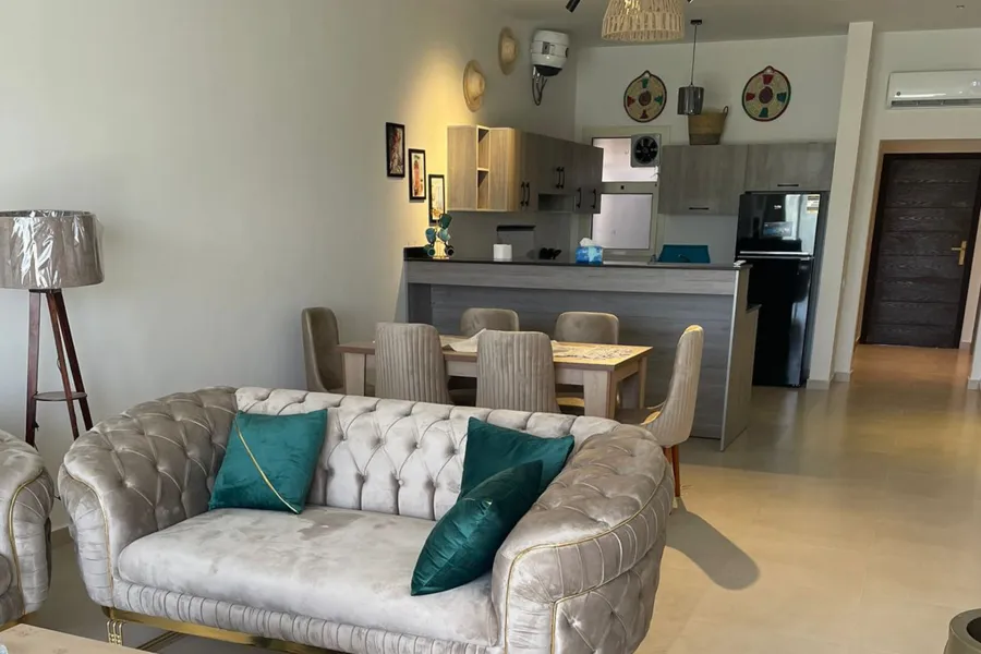 Ground floor chalet with garden for sale (Hacienda Bay - Sidi Abdel Rahman) 153 m + 218 m garden - 12,500.00 EGP (down payment + over)