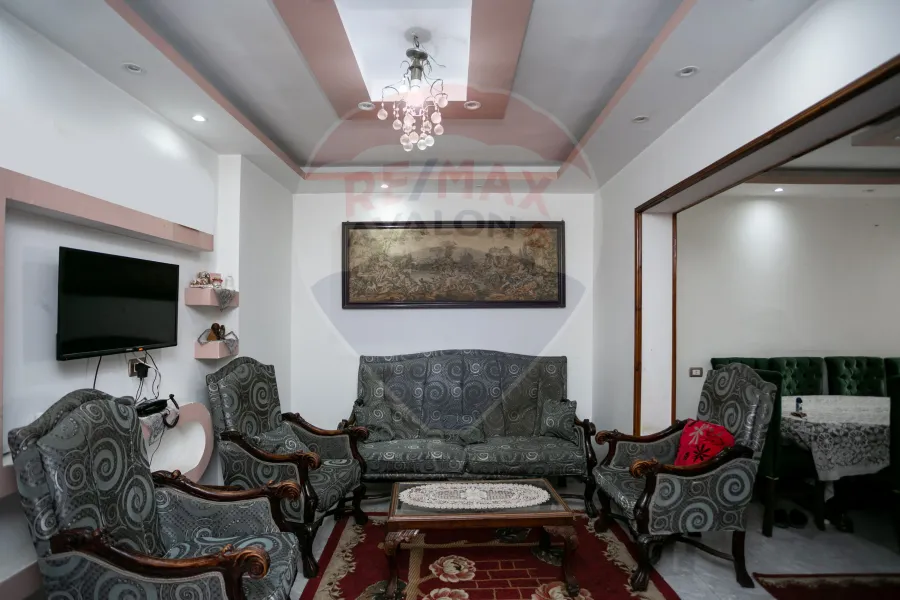 شقة للبيع 100 م سيدي بشر (خطوات من فندق الهيلتون)