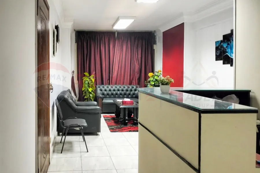 Administrative headquarters for rent 100 m Louran (Mahmoud Sedqy St.)