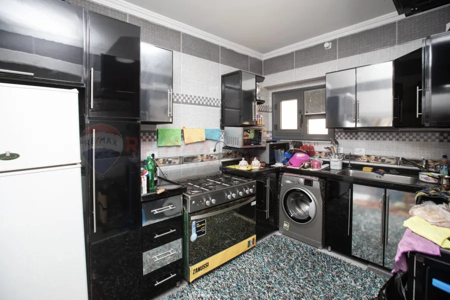 شقة  للبيع 195 م  السيوف (كومباوند سيتى لايت)