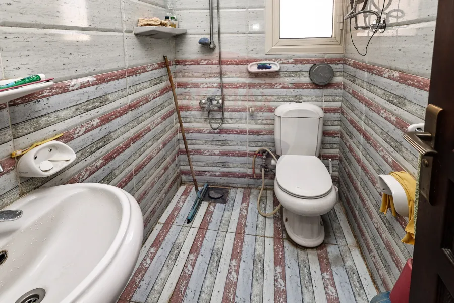 Apartment for sale 210 m + Roof 210 m Sidi Bishr Bahri (el tfola al saeida St)