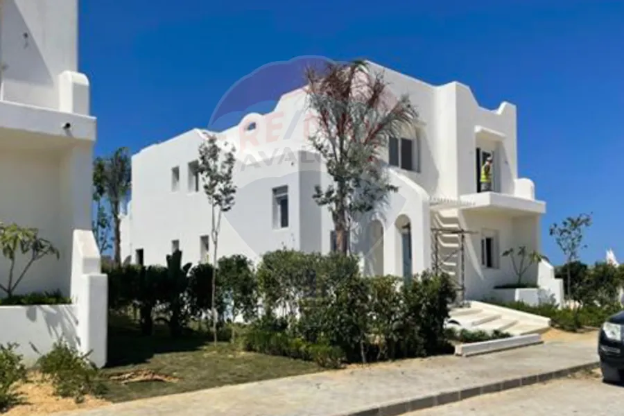 فيلا ستاندالوان للبيع (جفيرا - راس الحكمة) 238 م