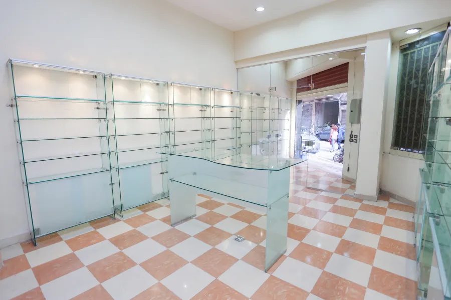 صيدلية للبيع 55 م سموحة ( متفرع من ش ذكى رجب )