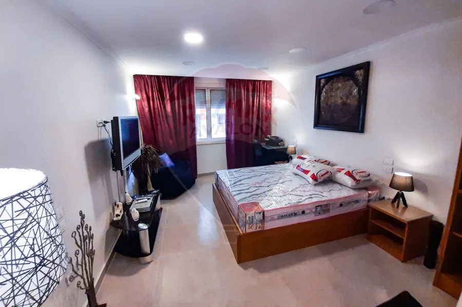 Furnished Studio For Rent 90 m El Azarita ( steps from the sea )