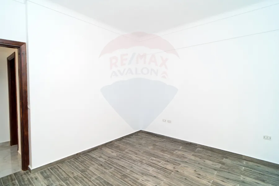 Villa for Sale 300 m King Maryot (Green Oasis Compound)