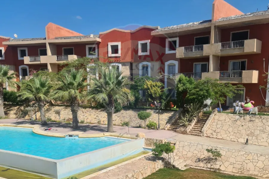 شاليه للبيع (بانجلوس) 80 م