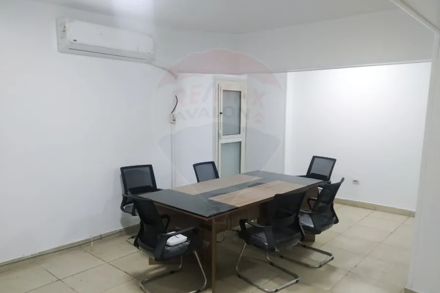 مقر إداري للإيجار  170 م سموحة ( شارع النصر) - يصلح للتوكيلات و الشركات