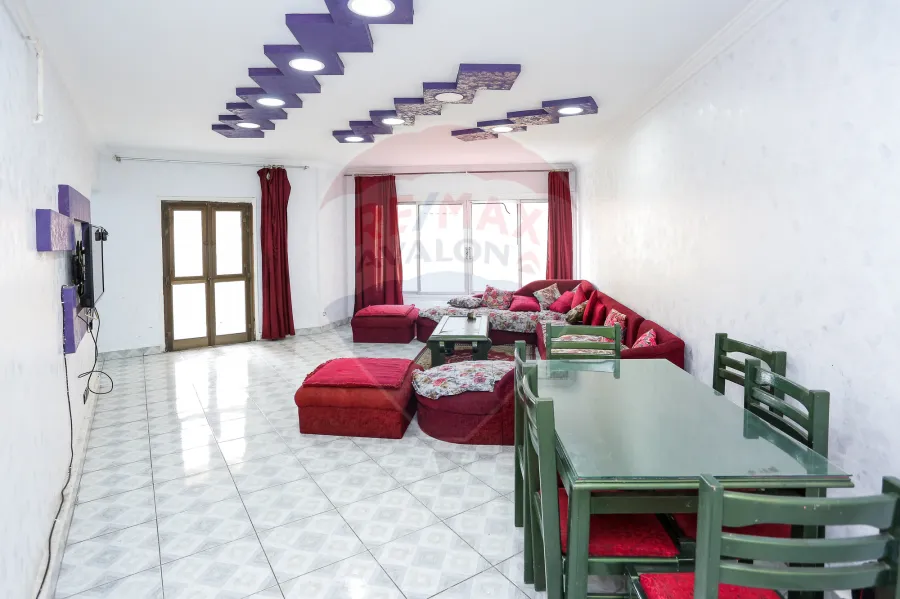 Registered Apartment For Sale 105 m Gleem (Directly On The Sea)