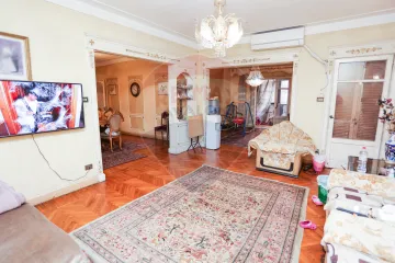 شقة للبيع 280 م سابا باشا ( ثانى نمره من البحر - ترى البحر )