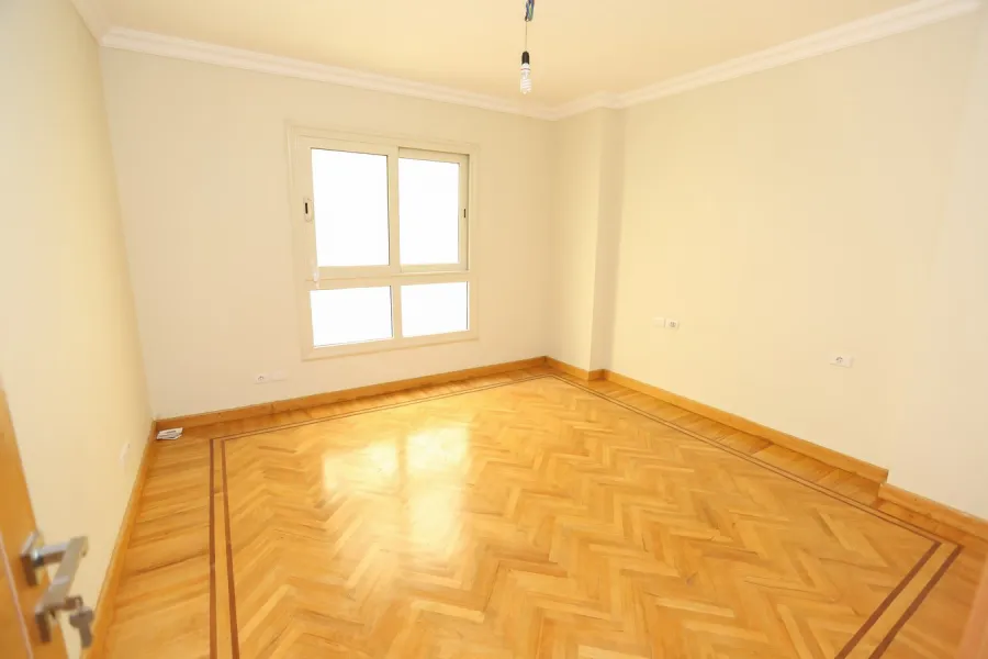 شقة للبيع 267م سموحة (كمبوند دلتا لايف - ش ألبرت الأول)