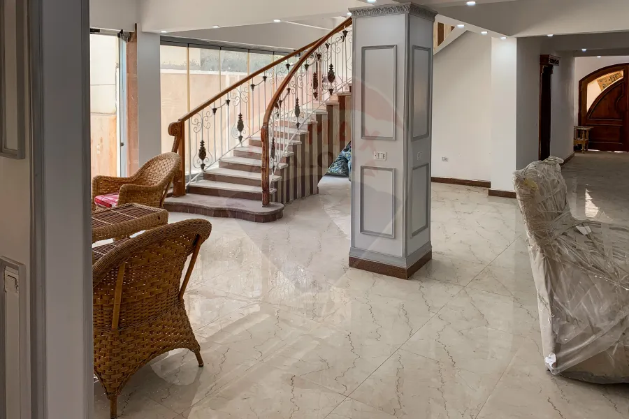 Villa for sale 675 m King Mariout ( main Kafoury road - Loaa Shebl Abdel-Gawad st. )