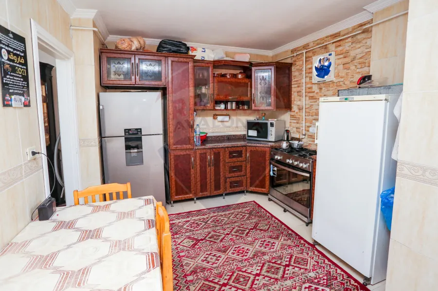 شقة للبيع 600م لوران ( خطوات من ش شعراوي )