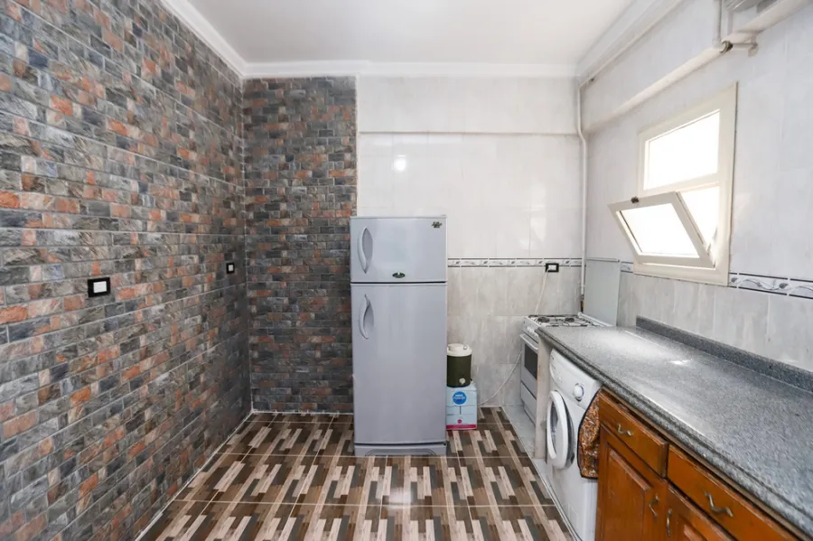 شقة دوبليكس للبيع 650م رشدي (متفرع من عبد الحميد العبادي)