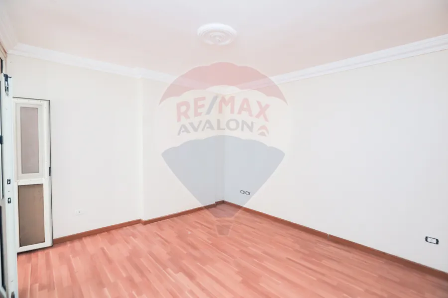 Apartment For Sale 140 m Zezenia ( Behind Elec Company - Steps From Abo Qer St.)