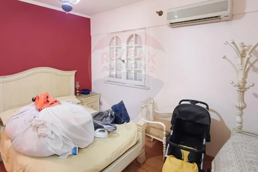 Apartment for rent 155 m Louran ( steps from El-Aqbal st. )