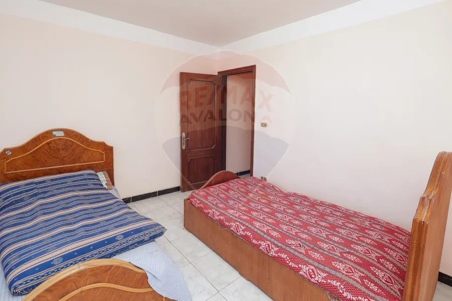 شقة للبيع  120 م  ميامي (متفرع من ش جمال عبد الناصر)