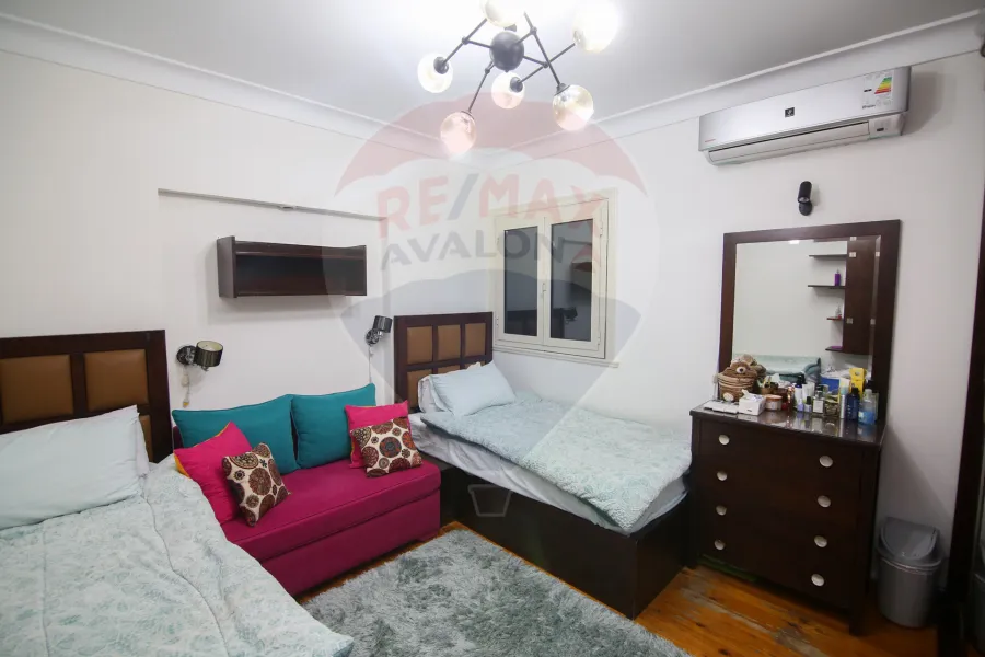 شقة للبيع 185 م سموحة (متفرع من ش فوزي معاذ)